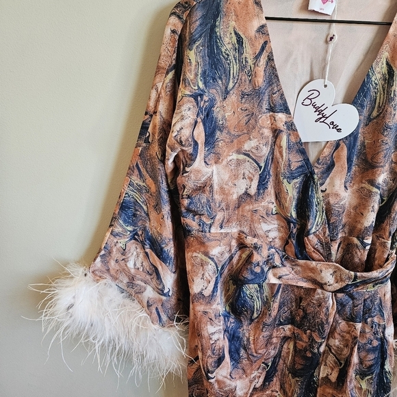 Buddylove Anisa Feather Cuff Mini Dress NWT - Picture 4 of 12